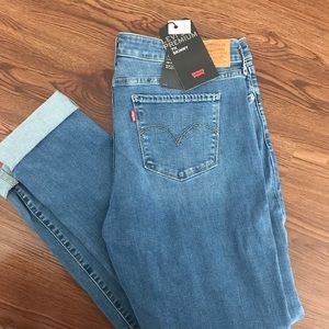 Levi’s 711 Skinny 33x34